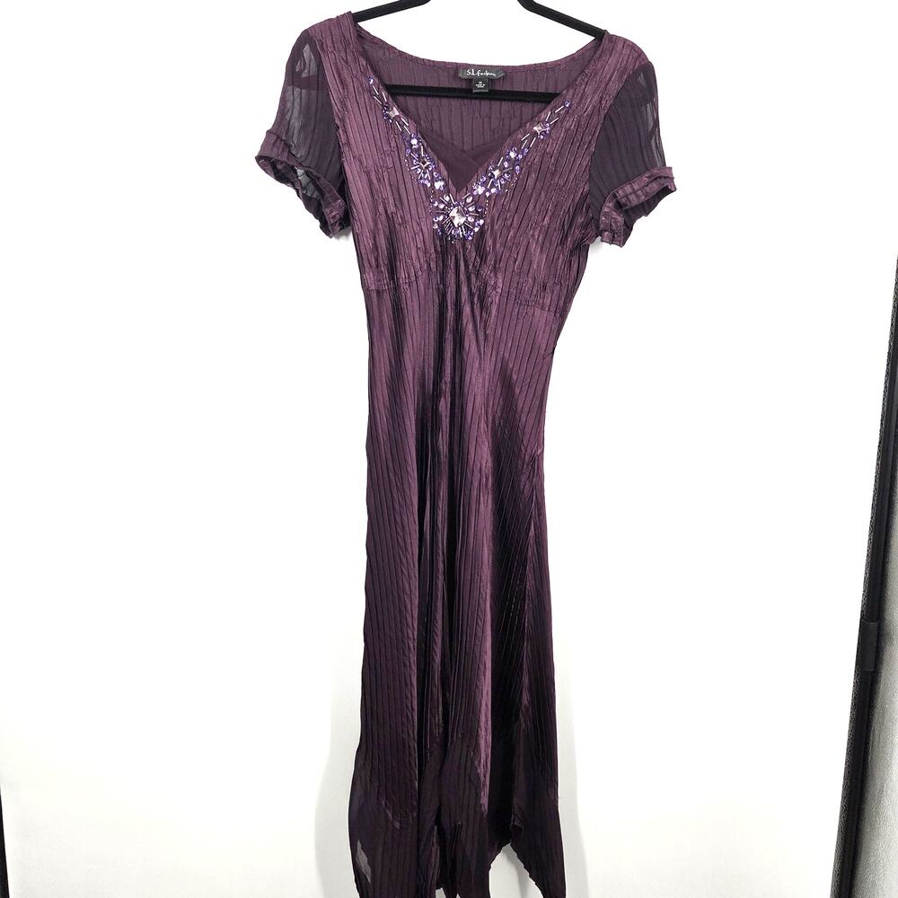 VTG S.L.Fashion M Purple Dark V Neck Witchy Gothcore Shark bite Asymmetrical Hem